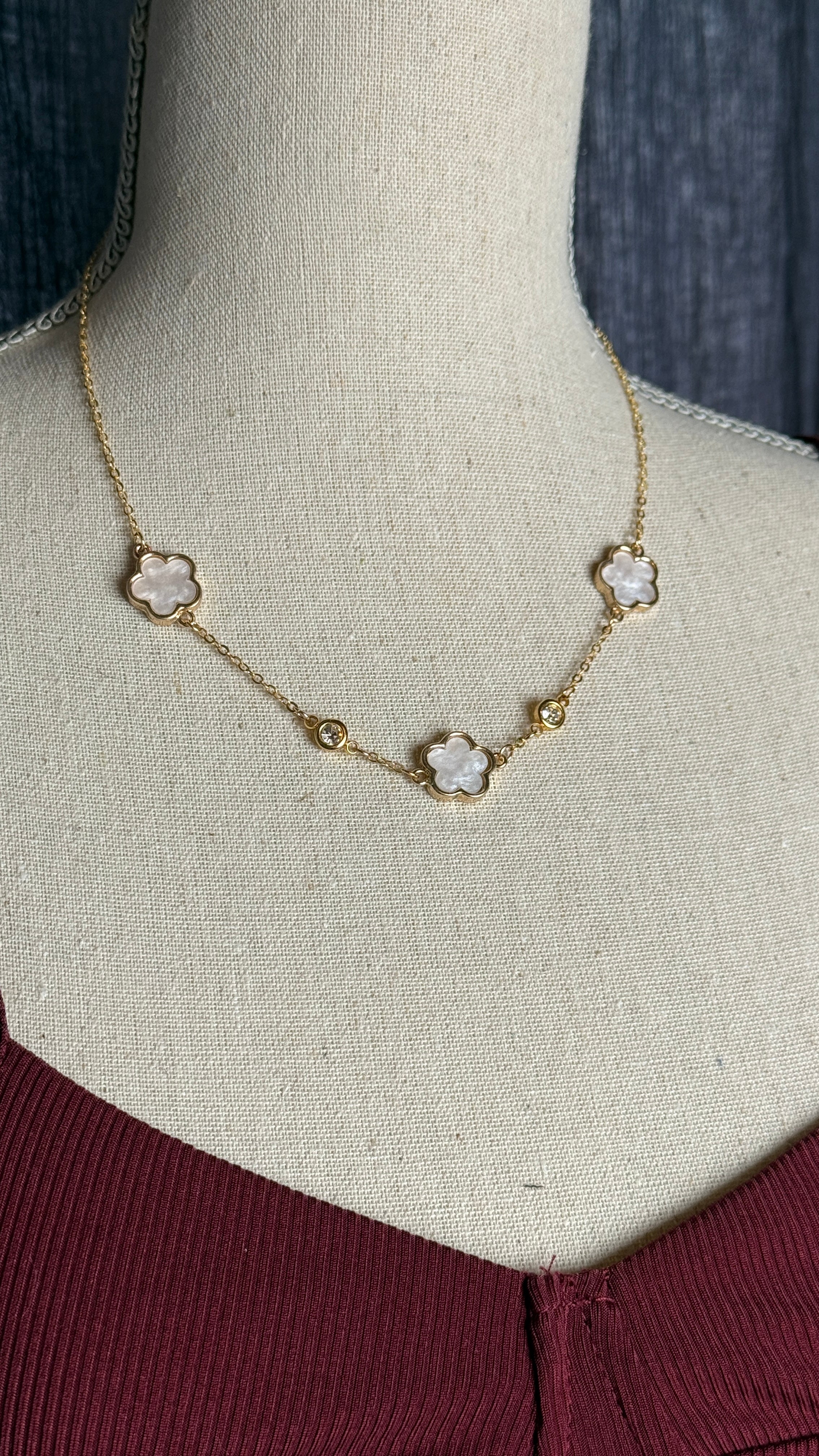 collier Louisa