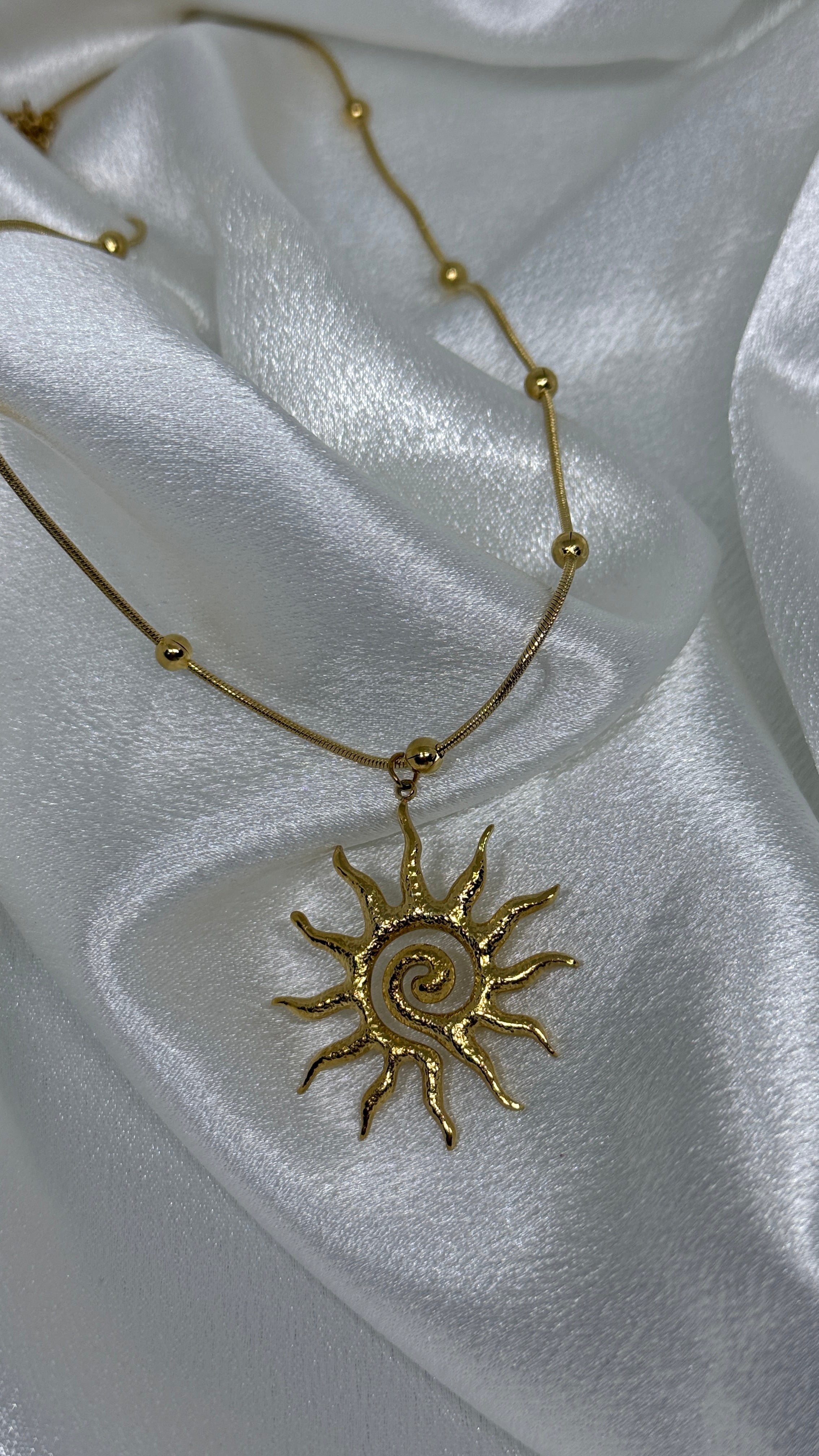 collier Lucia