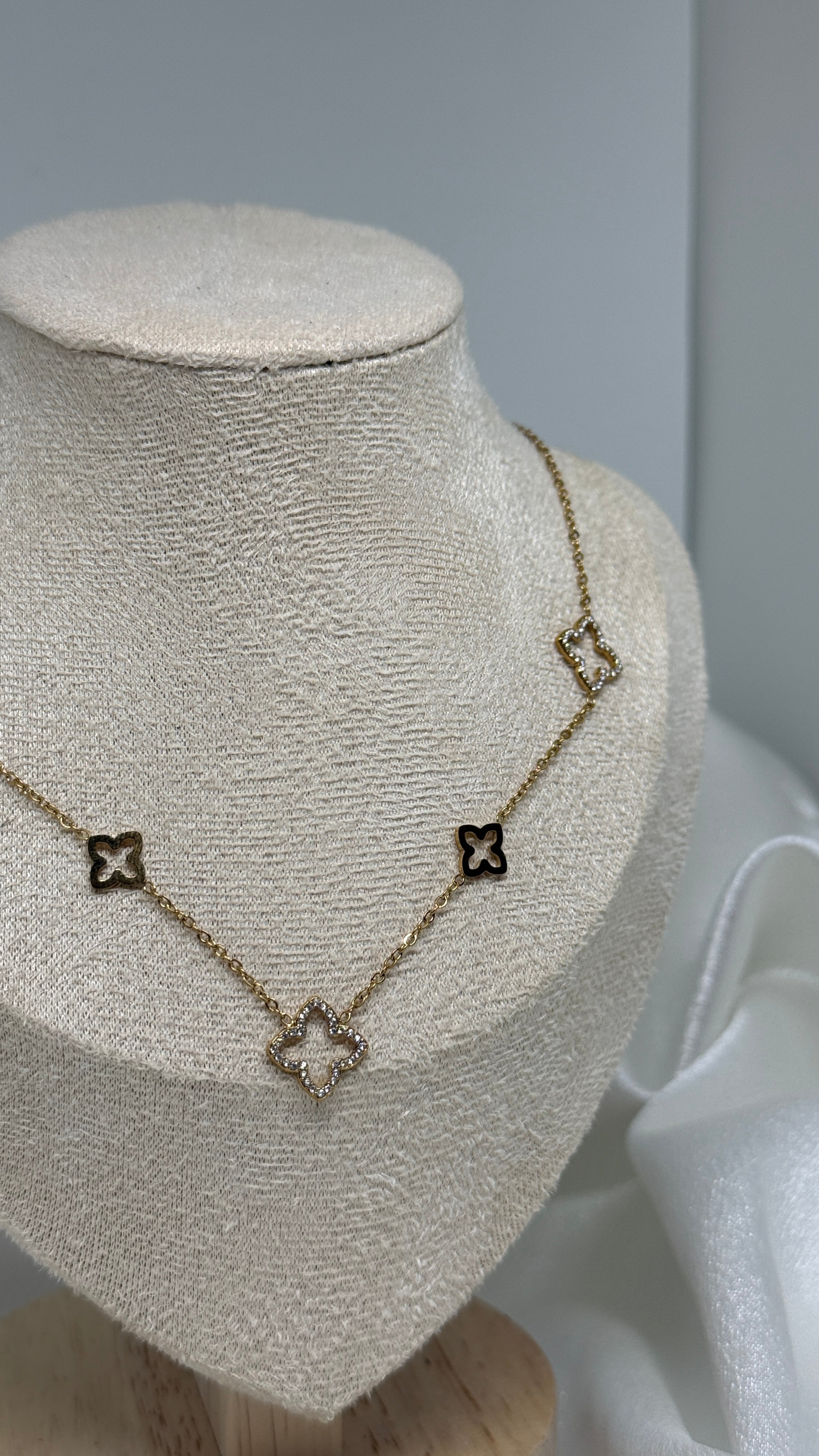 collier Shanna