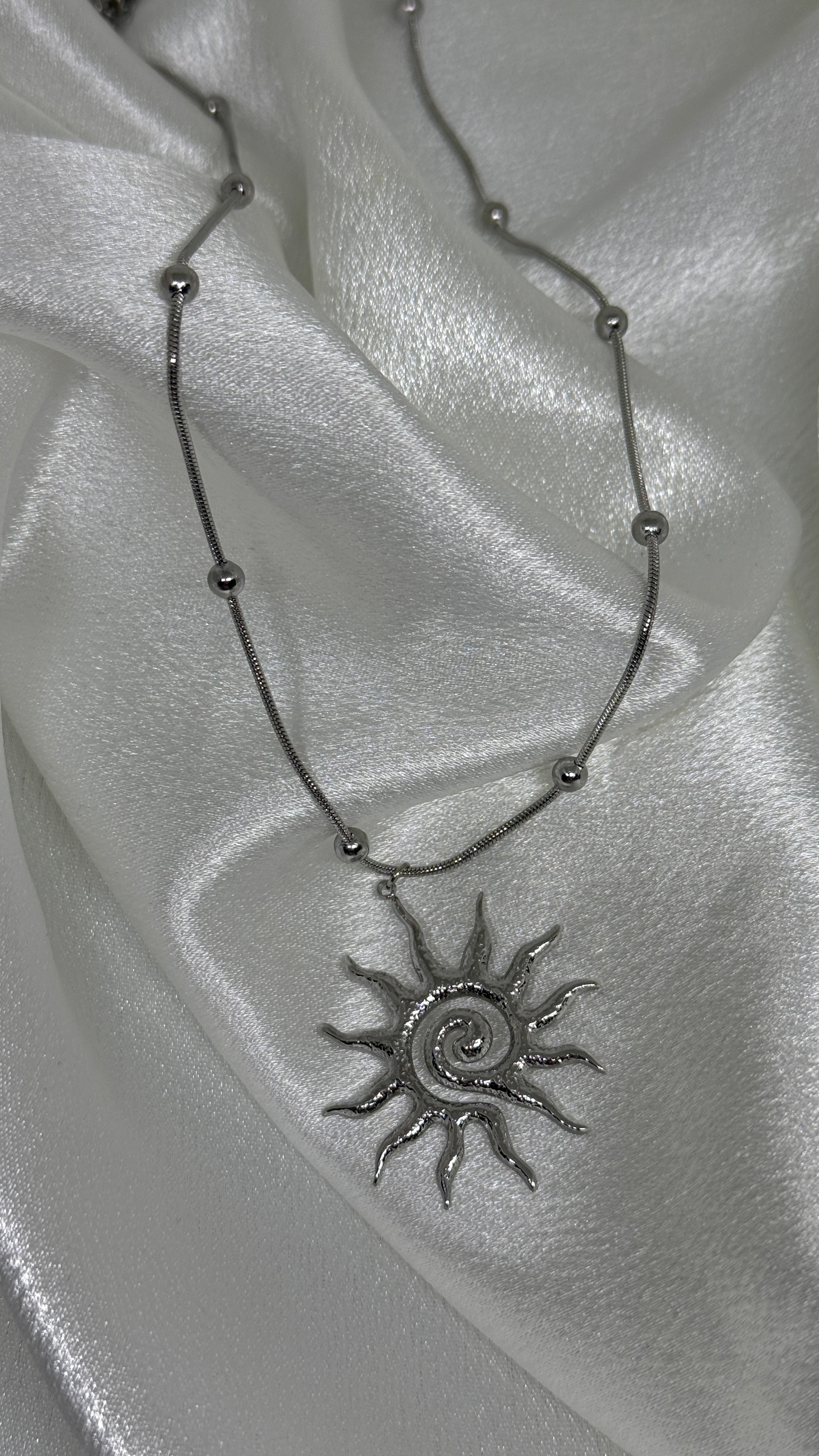 collier Lucia