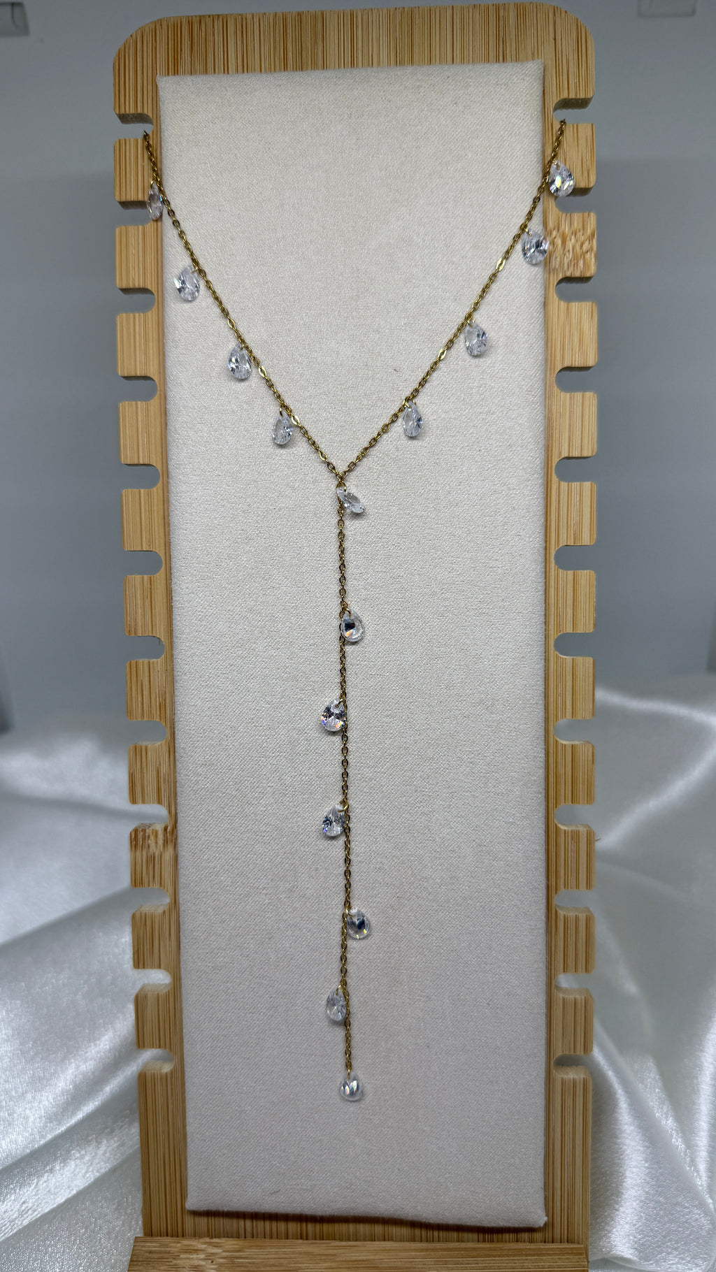 collier Mira