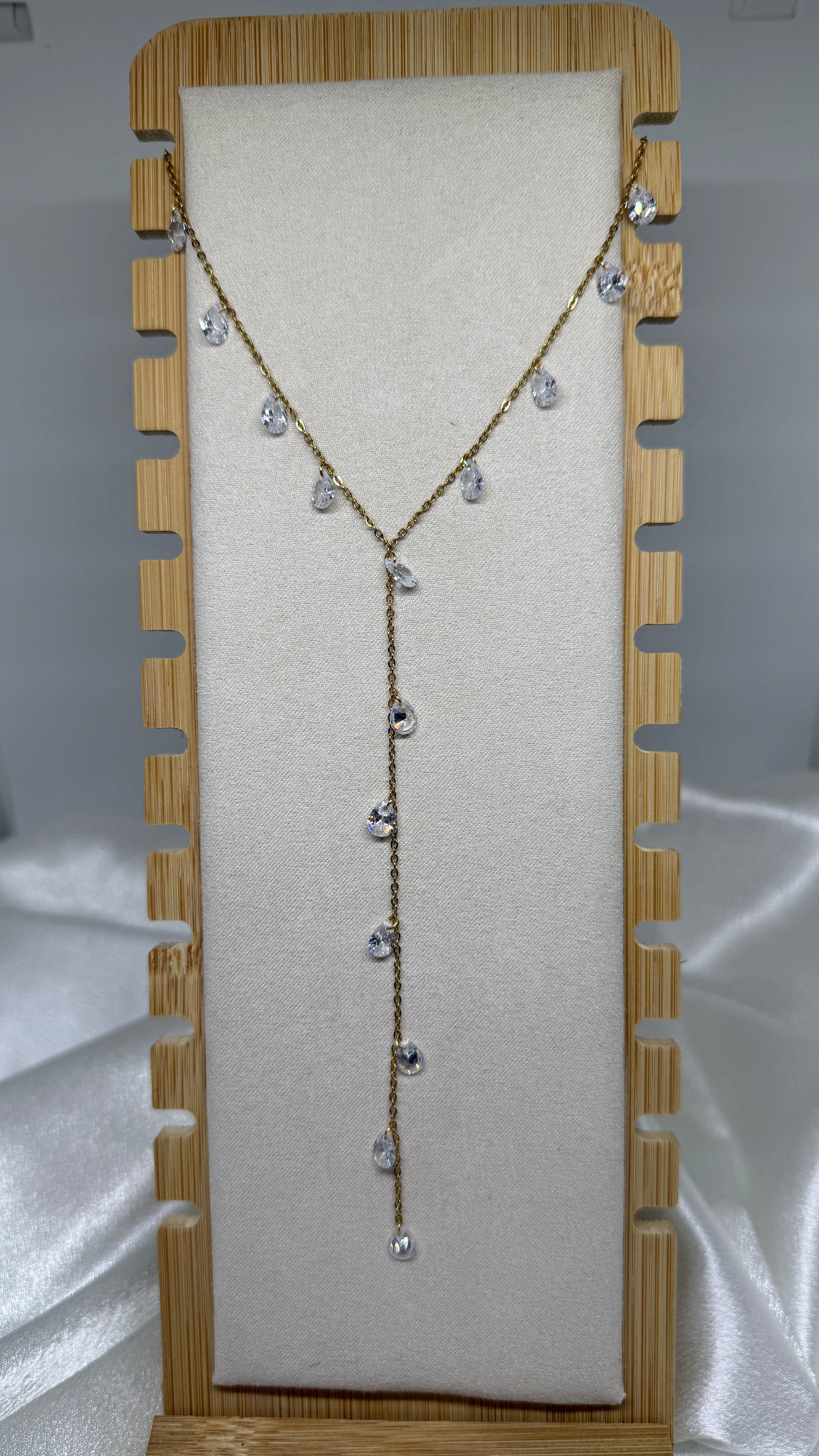 collier Mira