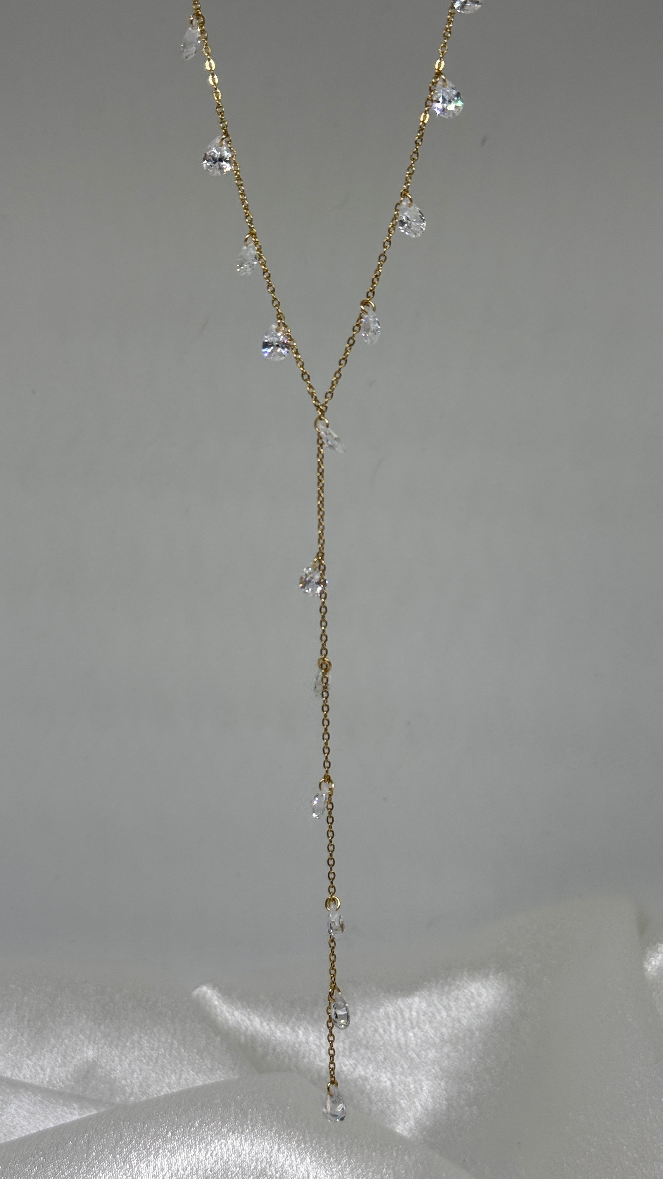 collier Mira