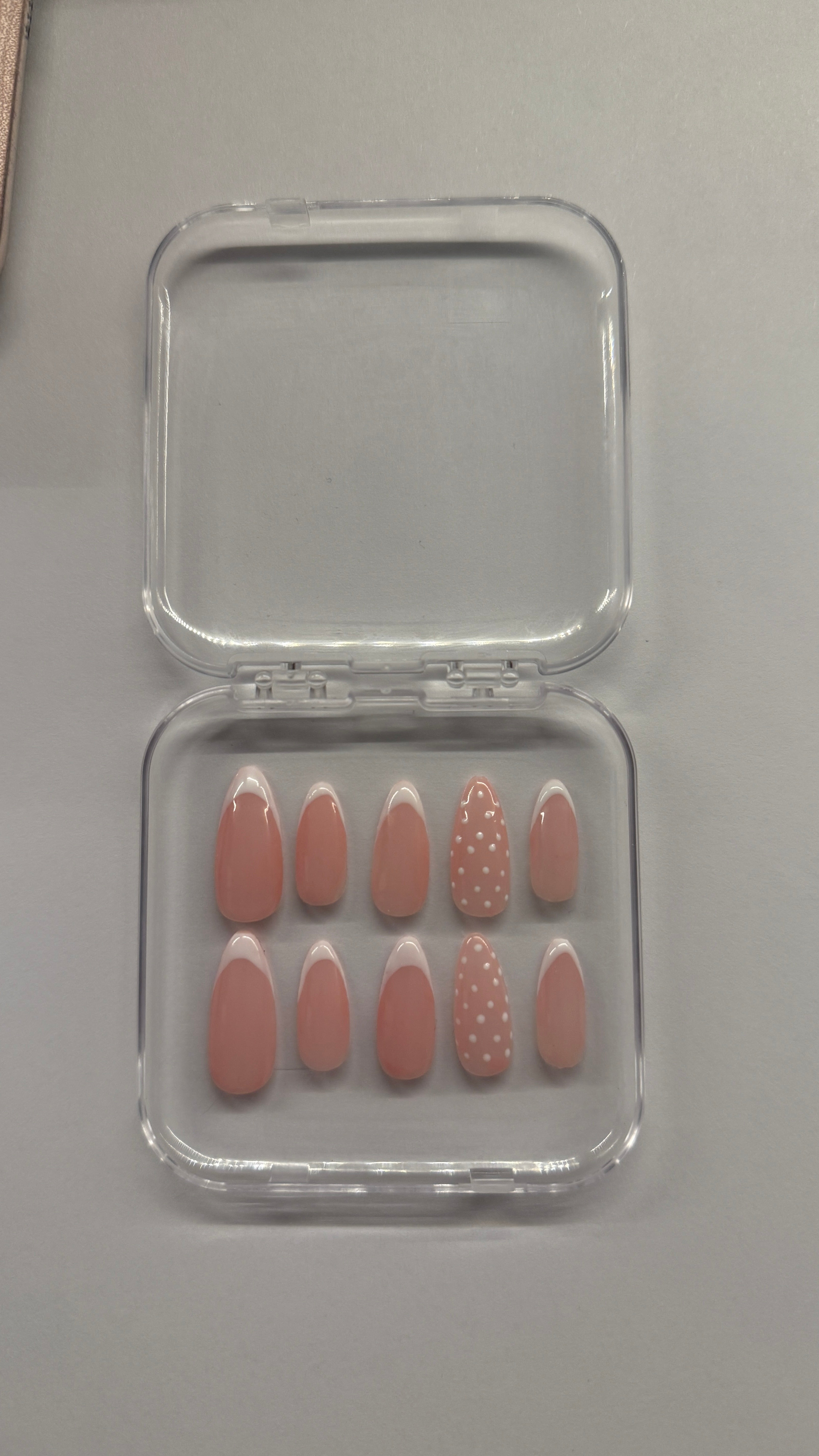 Press on nails french- point