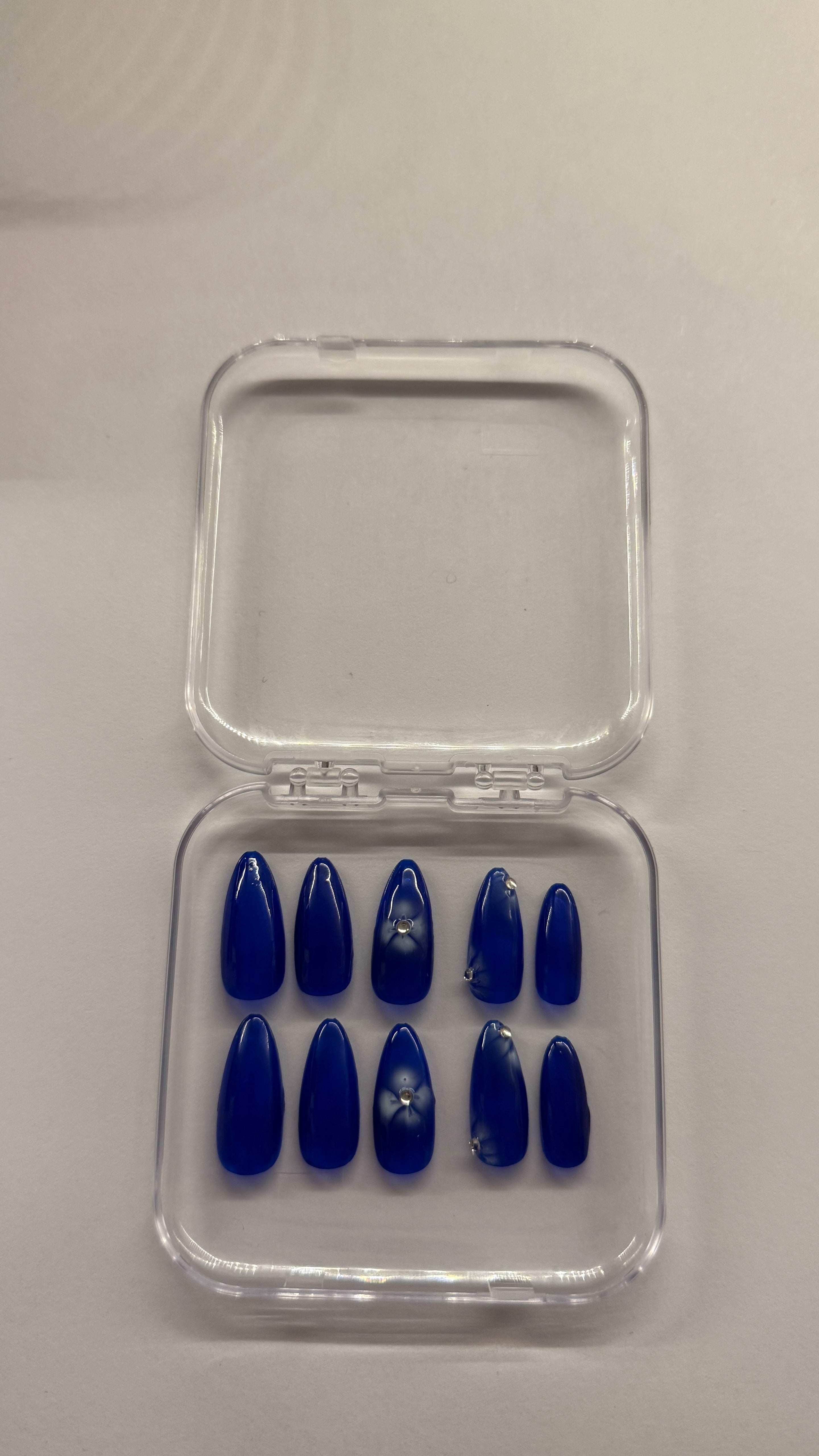 Press on nails bleu à fleur