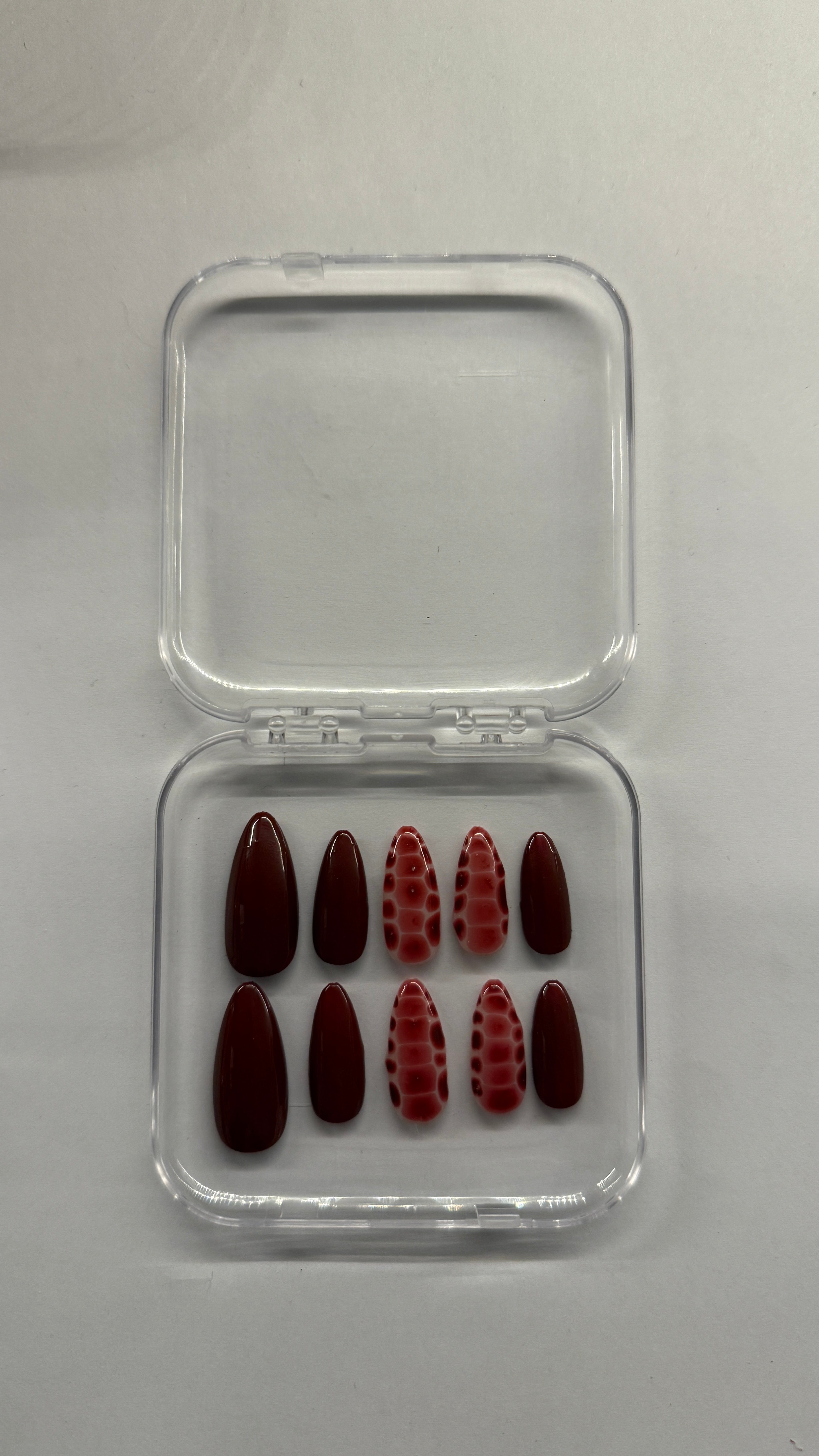 Press on nails croco bordeaux