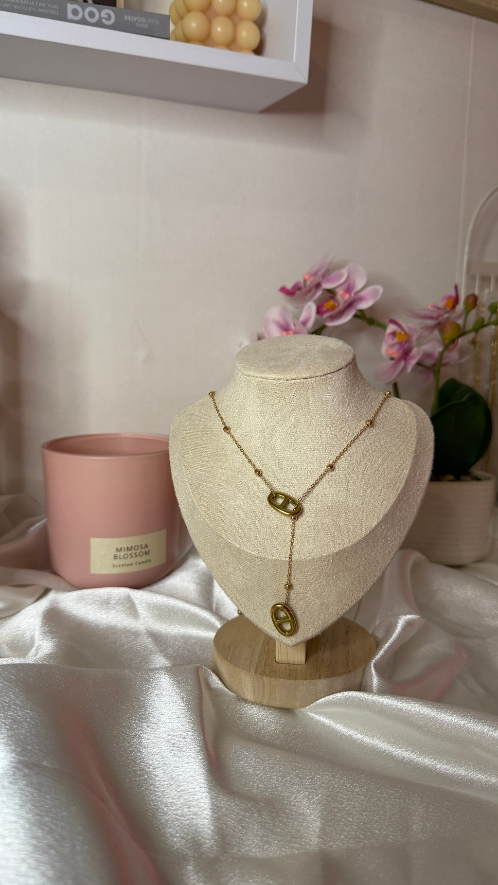 Collier Mona